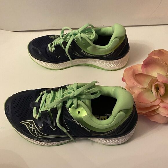 💥Saucony Trumph ISO 4, navy/ Mnt Size : 5 US - Picture 5 of 8